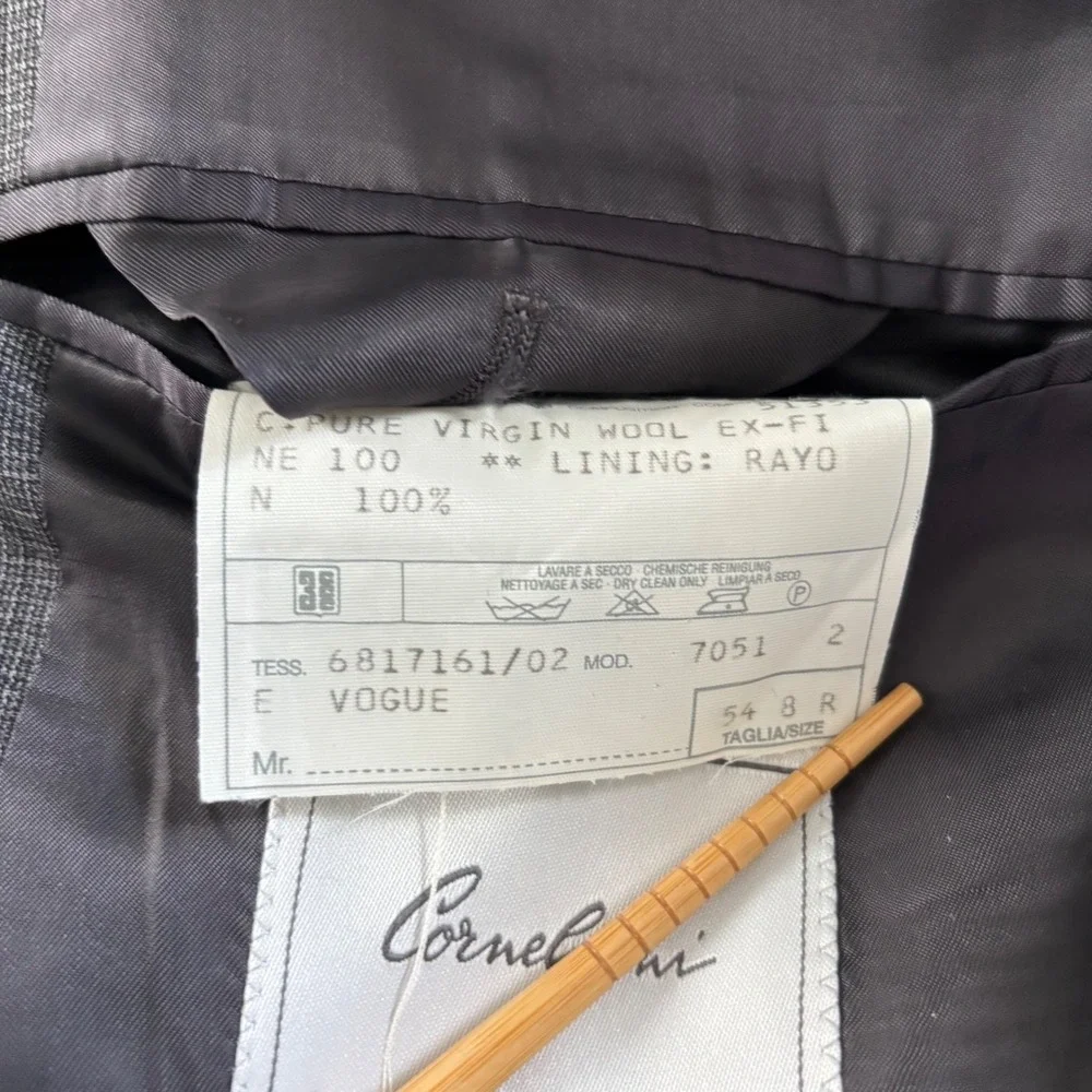 Corneliani Men's‎ Gray Two Button Blazer Business Casual Career Jacket 44R